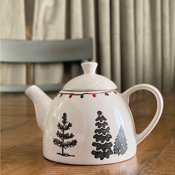 Creative Co-Op Christmas Holiday Teapot - Picture 1 of 2
